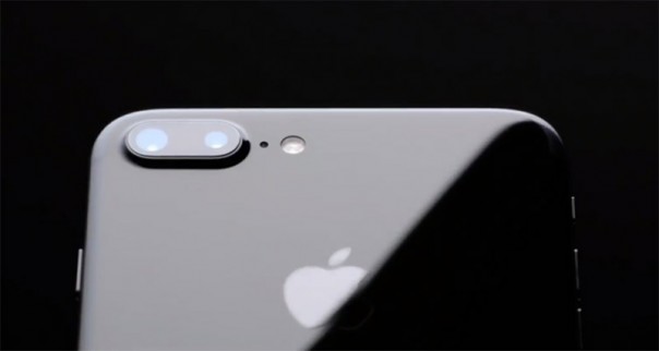 Официально: представлены Apple iPhone 7 и 7 Plus. Официально: представлены Apple iPhone 7 и 7 Plus.