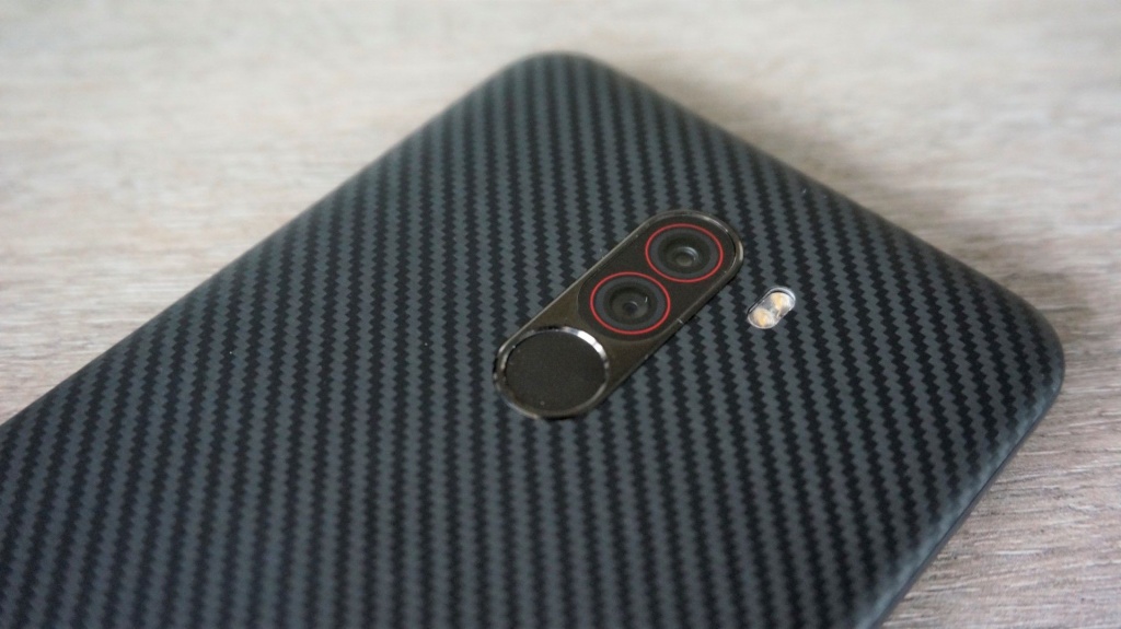 xiaomi_pocophone_f1_cameras.jpg xiaomi_pocophone_f1_cameras.jpg