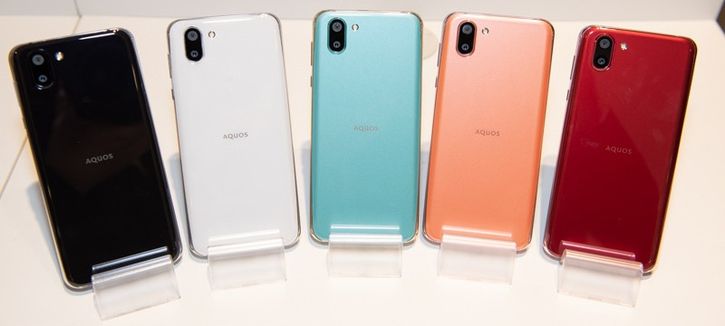 sharp_aquos_r2_4_resize.jpg sharp_aquos_r2_4_resize.jpg